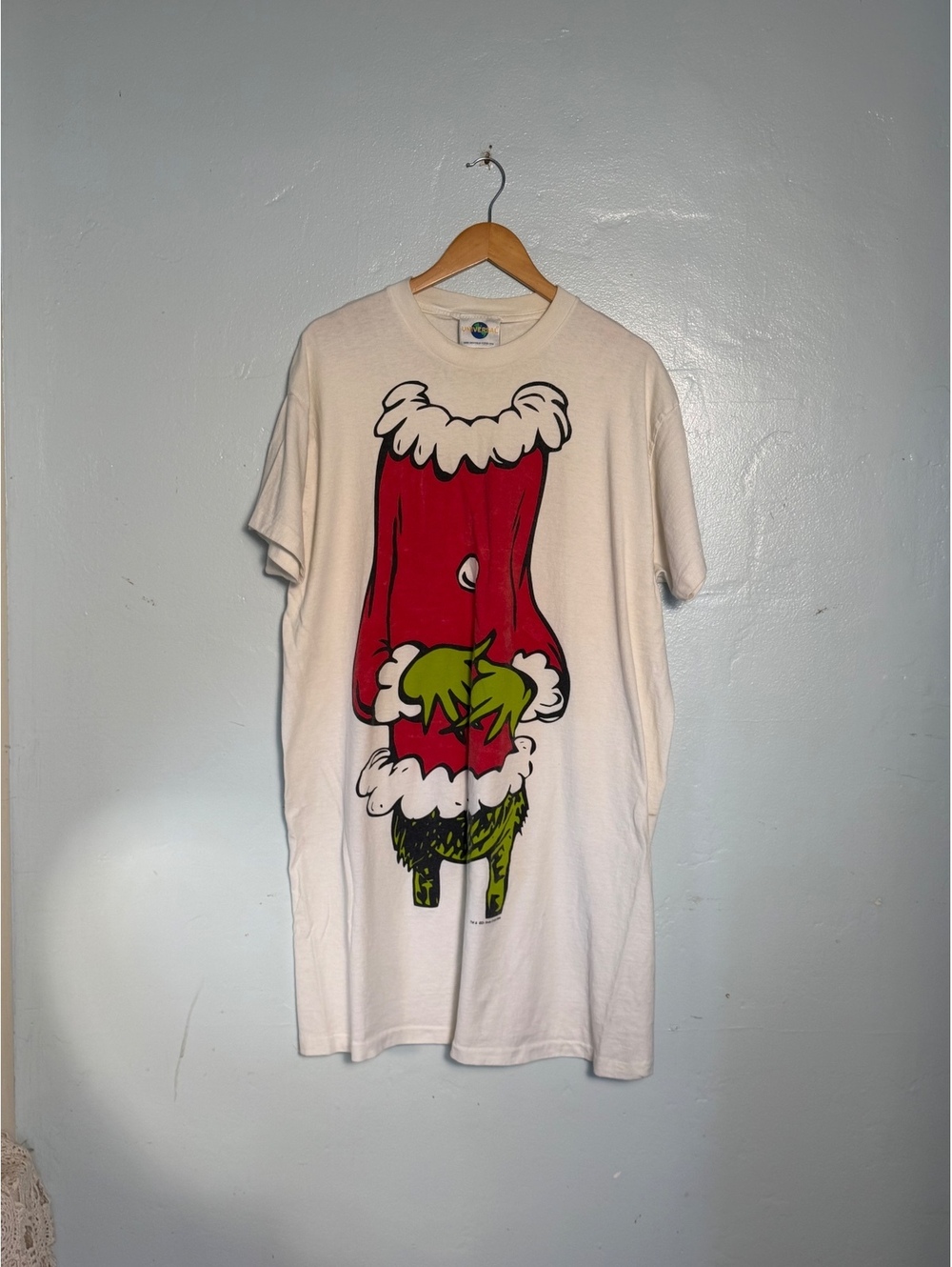 Universal Studios Islands of Adventure Dr. Seuss Grinch Holiday T-Shirt